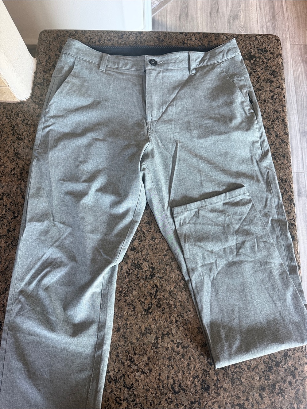 Vuori Men's Gray Dress Pants - Classic Straight Fit